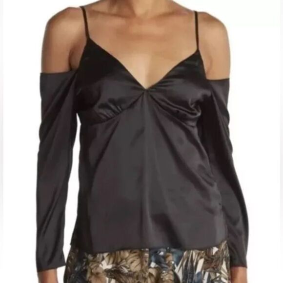 COPY - NWT WAYF Cold Shoulder Cami Blouse Sz XS - Picture 1 of 8